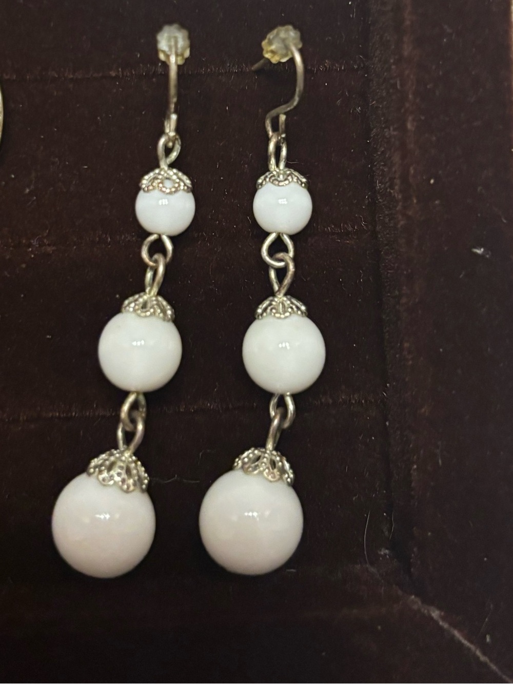 Elegant White Bead Drop Earrings - Classic Women Jewelry